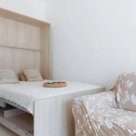 Le Veran By Interhome * Ницца